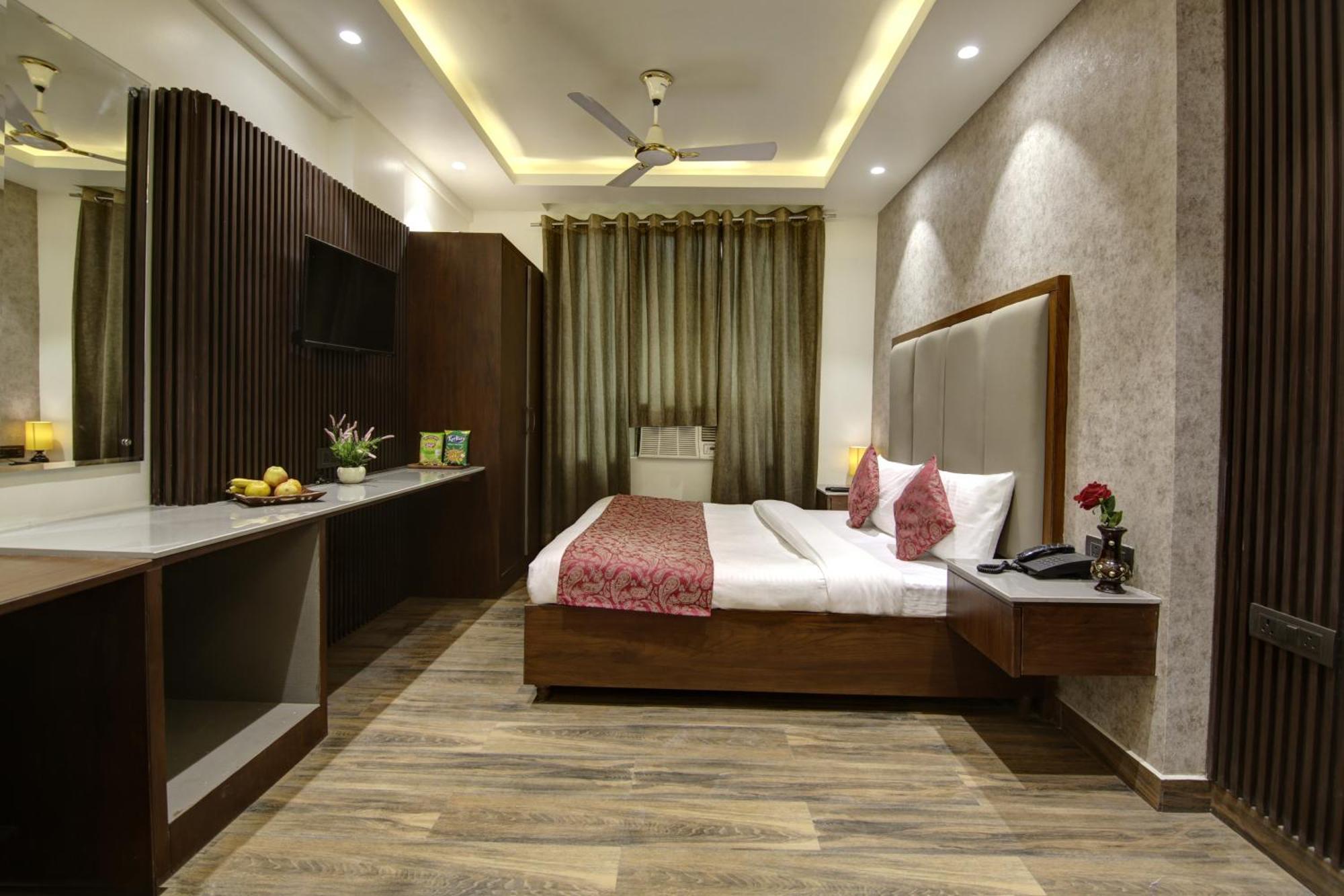 Hotel Kashish Plaza - 5 Mins From Metro Station Делі Екстер'єр фото